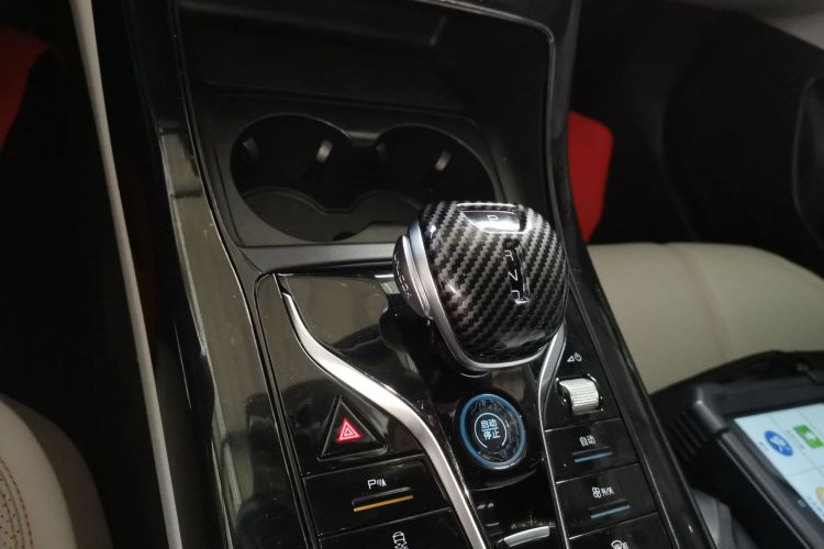 比亚迪 秦PLUS 2024款 荣耀版 DM-i 55KM领先型中控内饰18