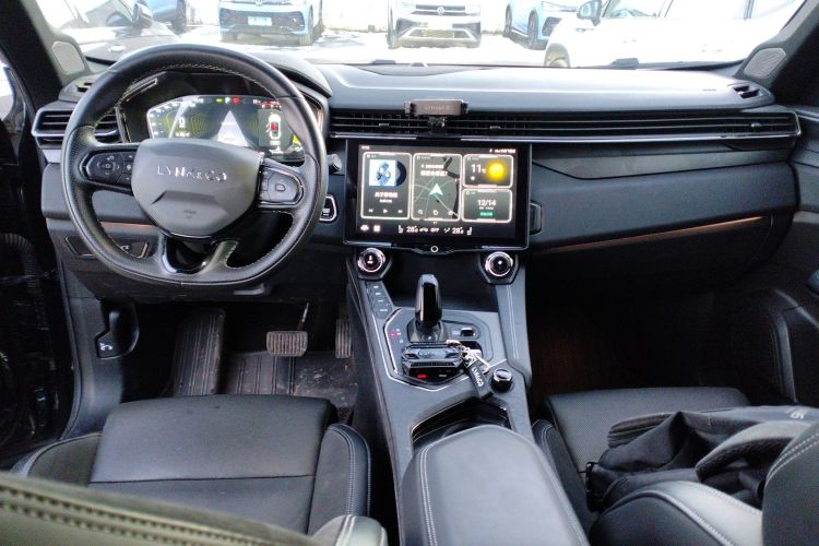 领克01 2021款 2.0TD 四驱暗夜版中控内饰12