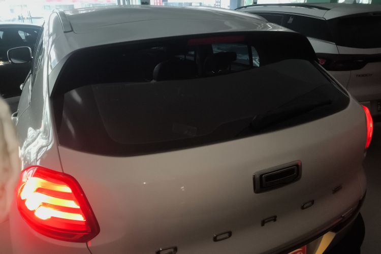 观致5 2018款 改款 1.6T 自动领先型车身外观6