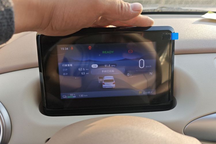 五菱汽车 宏光MINIEV 2025款 四门版 进阶款中控内饰14