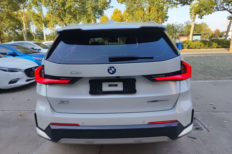 宝马X1 2023款 sDrive25Li X设计套装车身外观6