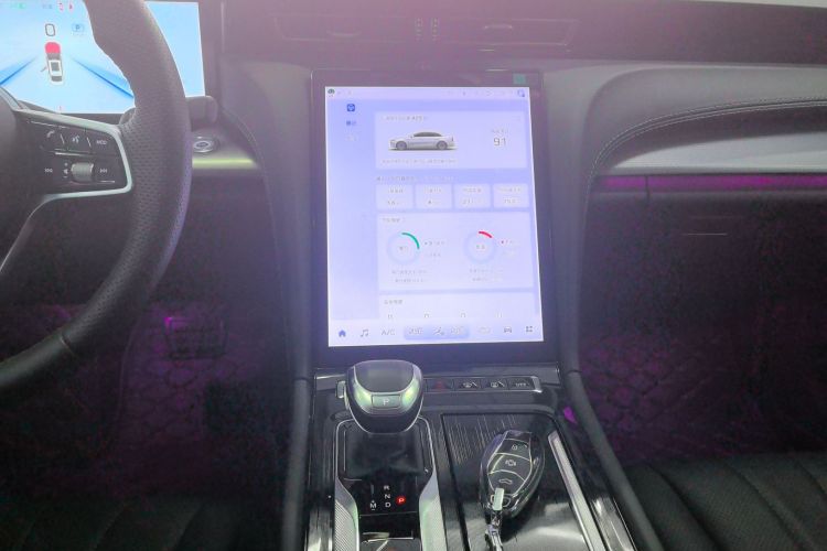 红旗H5 2024款 2.0T 自动智联旗畅版中控内饰16