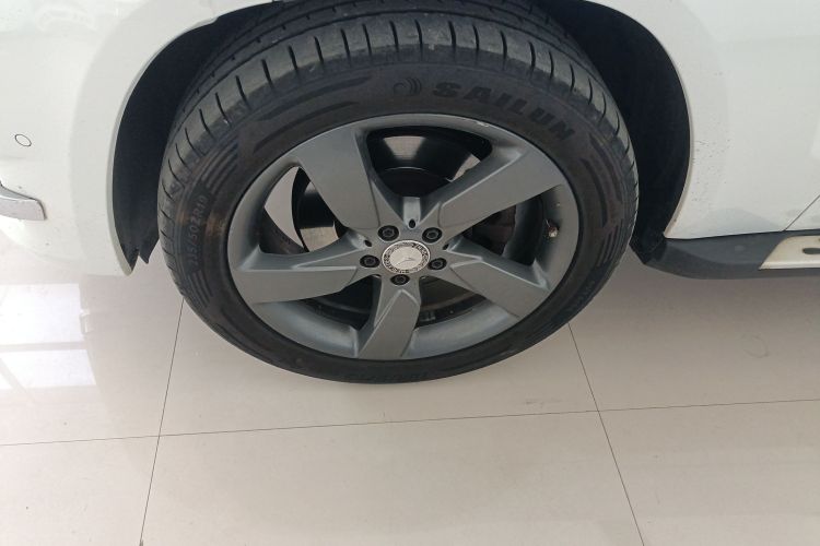 奔驰GLK级 2013款 GLK 300 4MATIC 动感天窗型车身外观6007