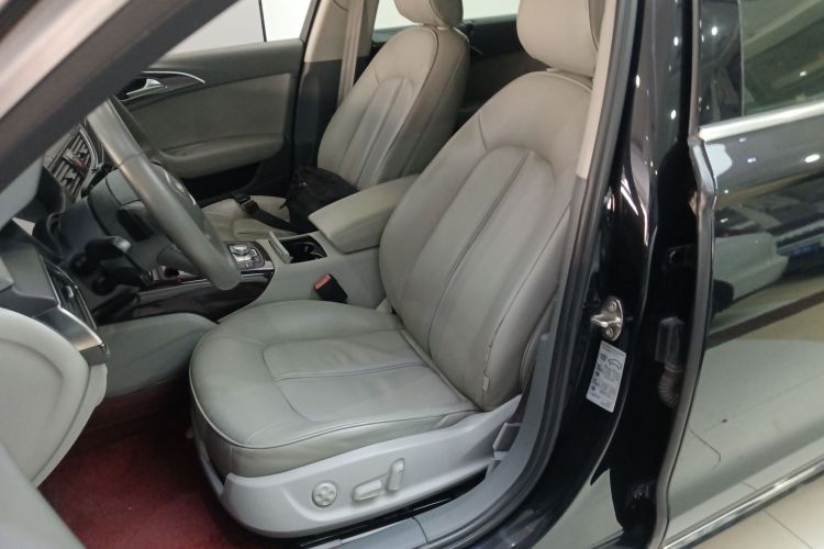 奥迪A6L 2014款 30 FSI 技术型中控内饰19