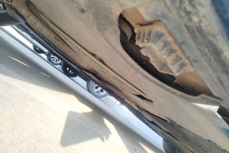 宝马5系 2019款 改款 525Li M运动套装局部细节9002