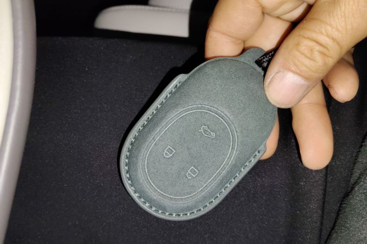 蔚来ET7 2022款 75kWh中控内饰7001