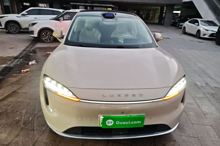 鸿蒙智行 智界R7 2025款 增程 251km Max车身外观6001