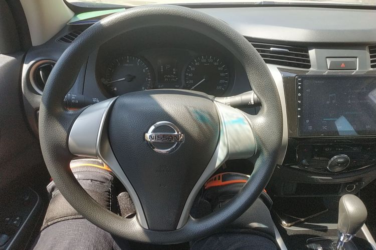 日产 纳瓦拉 2017款 2.5L自动两驱豪华版QR25局部细节13