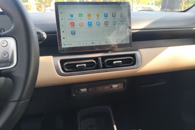 五菱汽车 五菱缤果PLUS 2024款 330km 五座版局部细节16