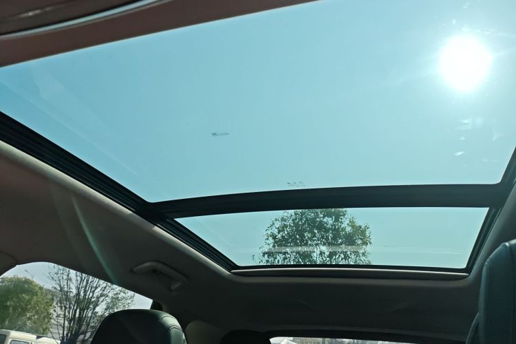 红旗HS3 2023款 1.5T 两驱善为版中控内饰22