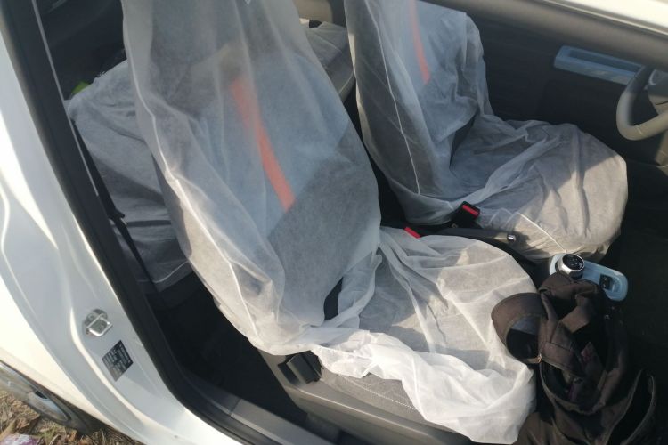 吉利银河 2024款 熊猫mini 200km 耐力熊局部细节41