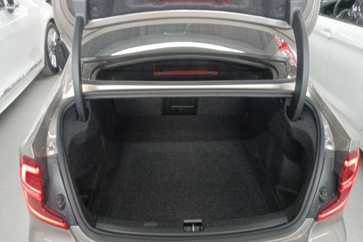 沃尔沃S60 2022款 B4 智逸豪华版局部细节23