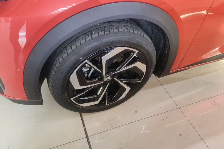 深蓝汽车 深蓝S07 2024款 520Max 乾崑智驾ADS SE纯电版车身外观6007