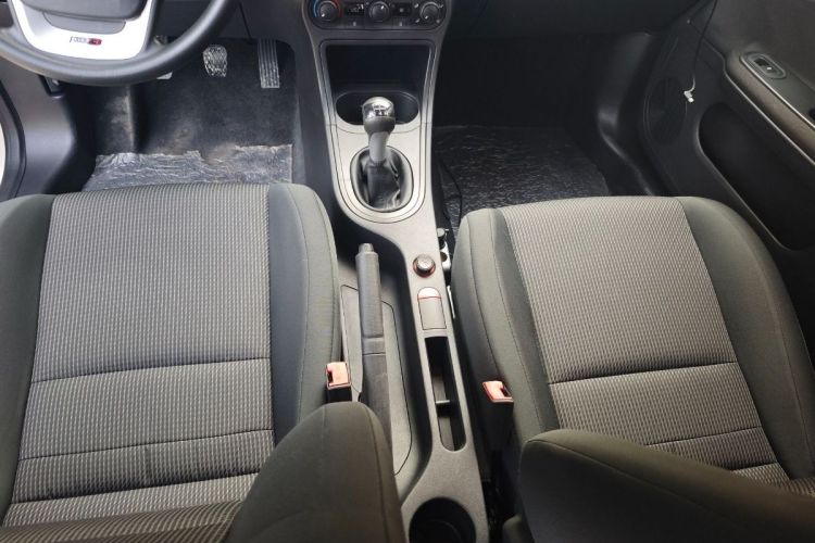 名爵3 2014款 1.3L 手动舒适版局部细节18