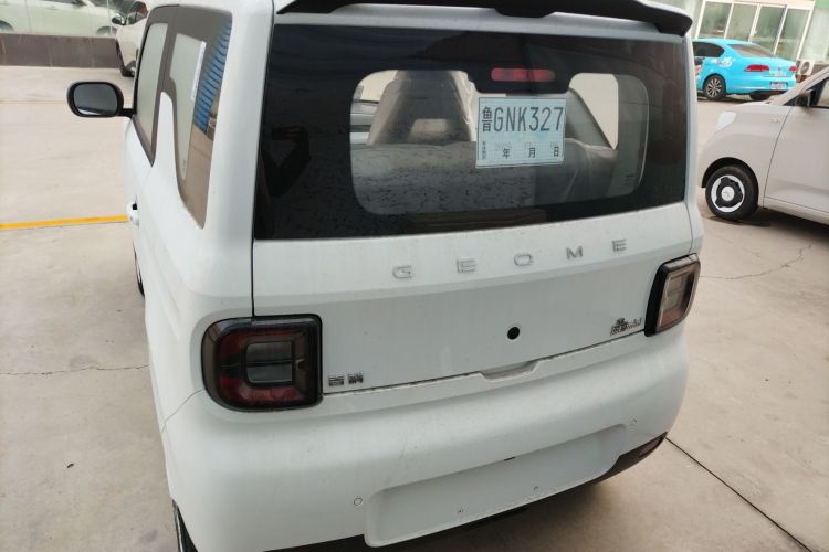 吉利银河 熊猫 2025款 210km 元气熊车身外观6