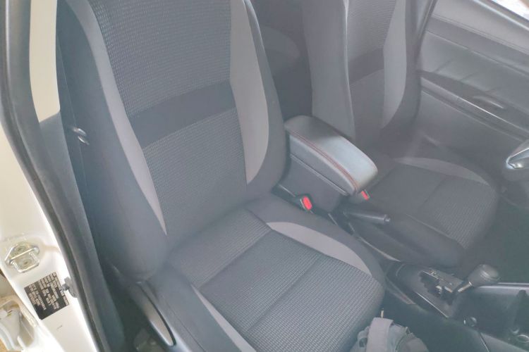 丰田 威驰 2021款 1.5L CVT创行版局部细节41