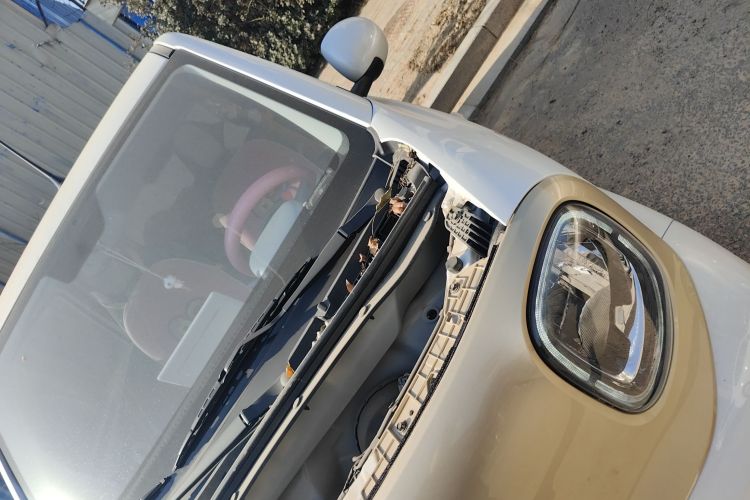 奔腾小马 2025款 222km 灵动马局部细节9006