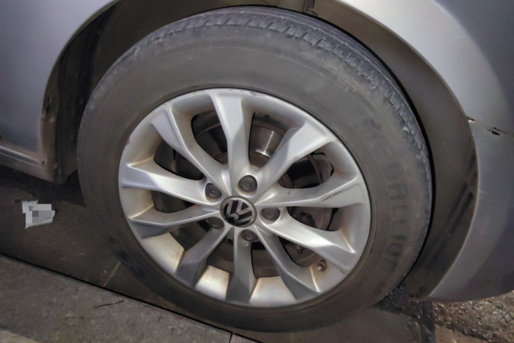 大众 高尔夫 2012款 1.6 手动舒适型车身外观6007