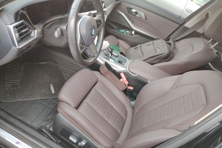 宝马3系 2021款 325Li M运动曜夜套装中控内饰19