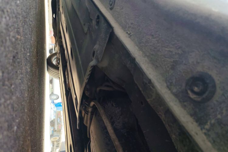 现代 领动 2016款 1.6L 自动智炫·豪华型局部细节9003