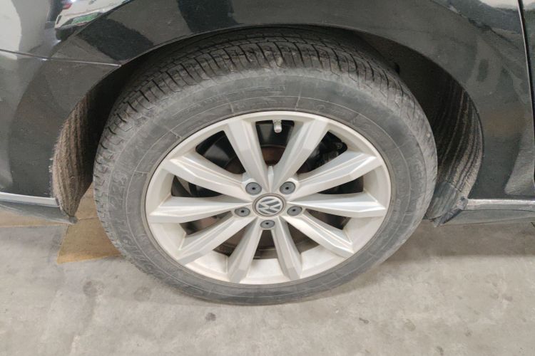 大众 迈腾 2018款 330TSI DSG 领先型车身外观6008