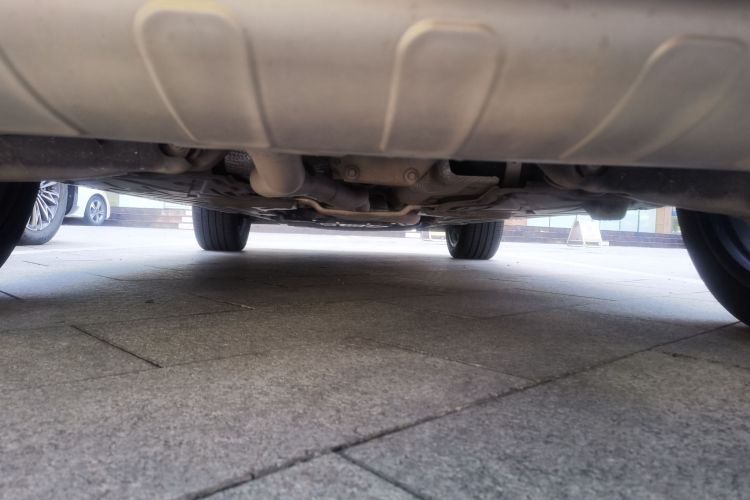 奔驰GLC 2018款 GLC 300 4MATIC 动感型局部细节9009