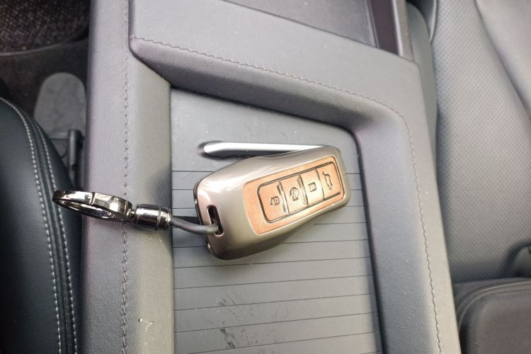 小鹏G3 2019款 尊享版中控内饰11