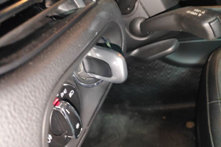 保时捷 2018款 Macan 2.0T中控内饰11