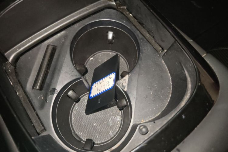 小鹏P7 2020款 586N中控内饰7001