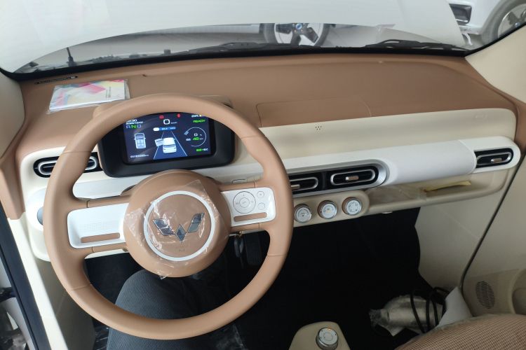 五菱汽车 宏光MINIEV 2024款 第三代 215km 青春版中控内饰7002