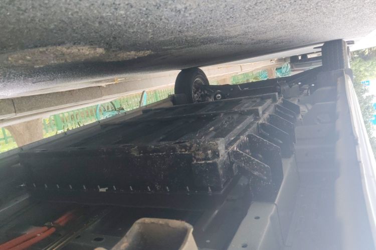 东风 御风EM27 2024款 EM27L 亿纬动力 41.86kWh局部细节9003