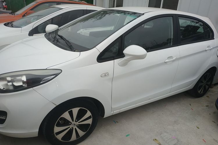 凯翼C3R 2015款 1.5L 手动金钻版车身外观4