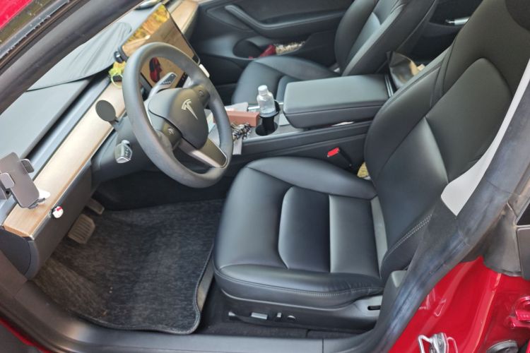 特斯拉 Model 3 2022款 后轮驱动版中控内饰19