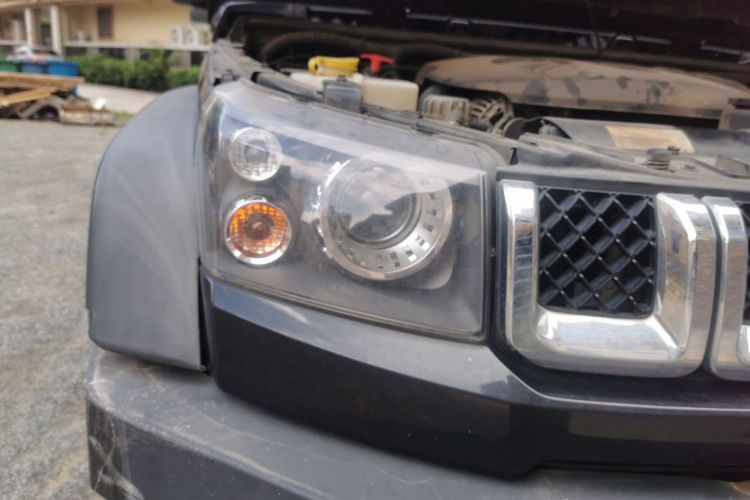 北京BJ40 2017款 40L 2.3T 自动四驱环塔冠军版车身外观6006