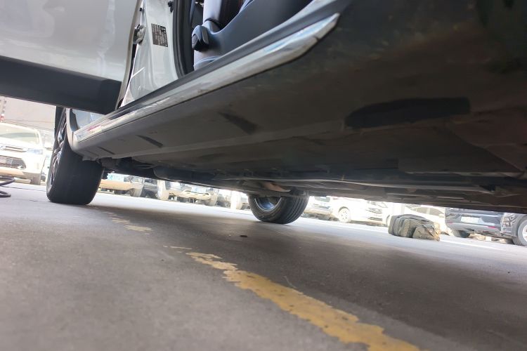 东风风行 风行SX6 2021款 1.6L 手动环球纪念版局部细节9001