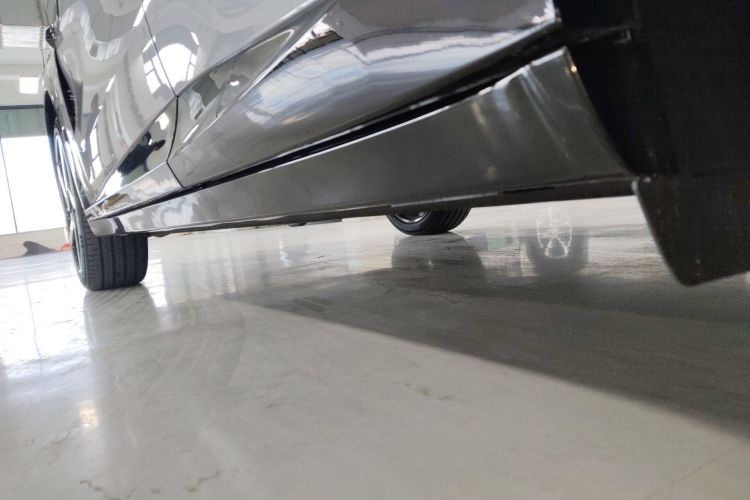 小米汽车 小米YU7 2025款 超长续航后驱版局部细节9002