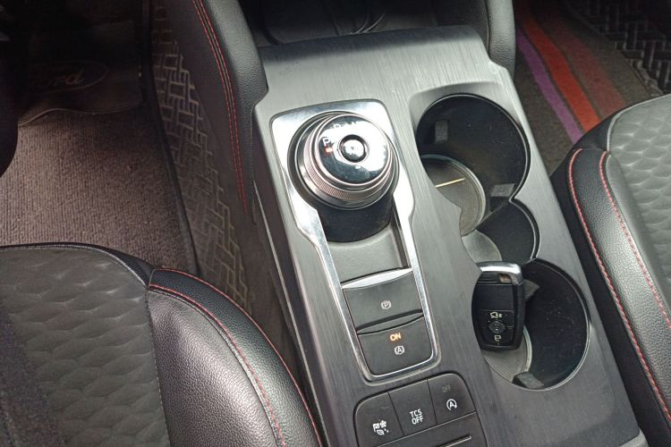 福特 福克斯 2020款 三厢 EcoBoost 180 自动ST Line中控内饰18