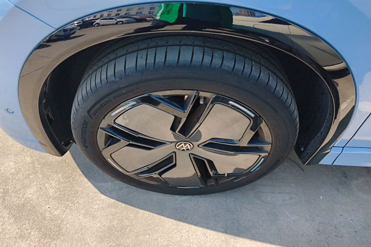 大众 途观L 2024款 PRO 380TSI 四驱R-Line智尊版车身外观6007