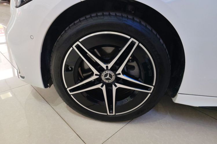 奔驰C级 2023款 C 260 L 皓夜运动版车身外观6007