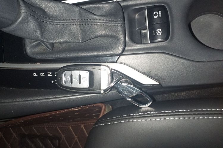 丰田 亚洲狮 2021款 2.0L 豪华版中控内饰7001