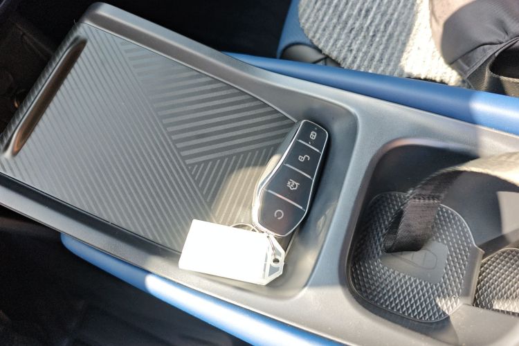 比亚迪 海鸥 2025款 智驾版 305km 活力版中控内饰11