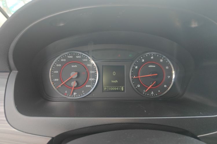 上汽大通MAXUS 大通G10 2018款 PLUS 2.0T 自动精英版中控内饰14