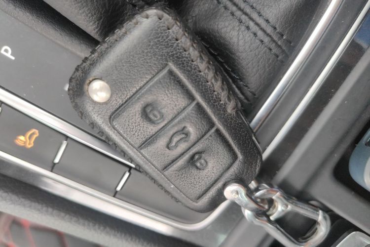 大众 高尔夫新能源(进口) 2018款 e-Golf中控内饰7001