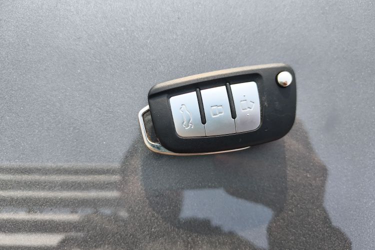 吉利汽车 帝豪 2025款 第4代 1.5L 手动龙腾版中控内饰11