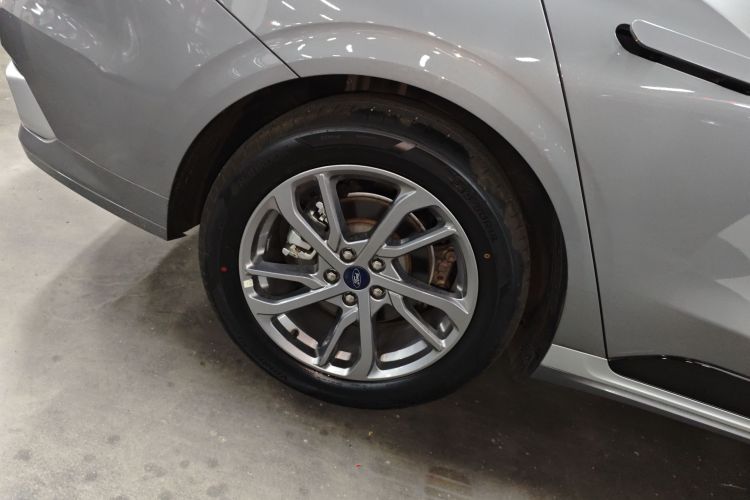 福特 蒙迪欧 2023款 EcoBoost 180 豪华型车身外观6008