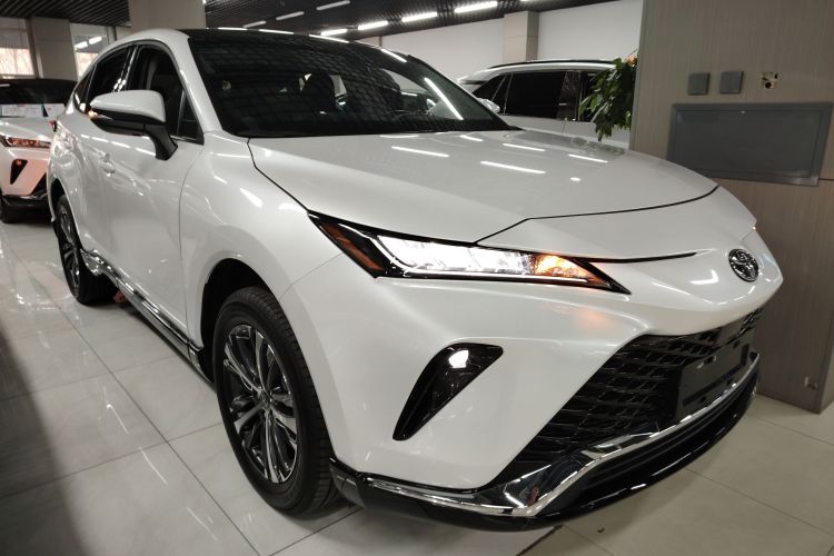 丰田 威飒 2023款 2.0L CVT两驱豪华版车身外观3