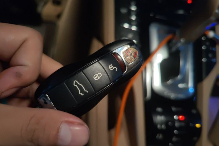 保时捷 2011款 Cayenne 3.0T中控内饰7001