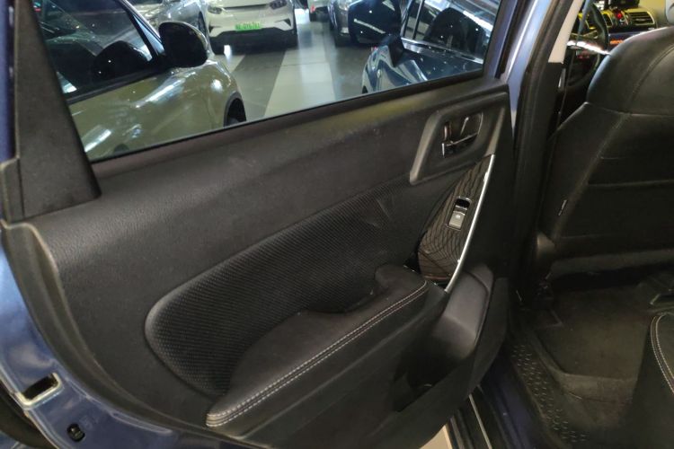 斯巴鲁 森林人 2018款 2.0i 豪华导航版中控内饰49