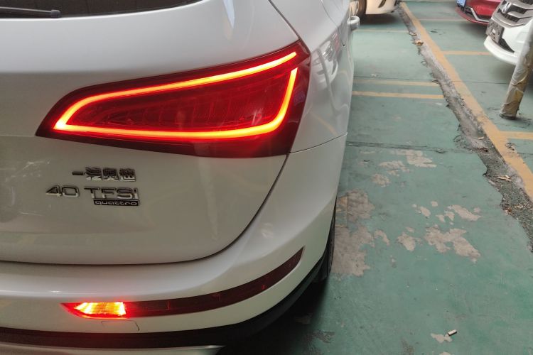 奥迪Q5 2015款 40 TFSI 技术型车身外观6001