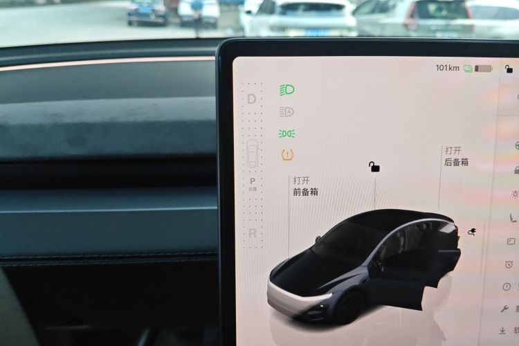 特斯拉 Model Y 2025款 后轮驱动版局部细节18